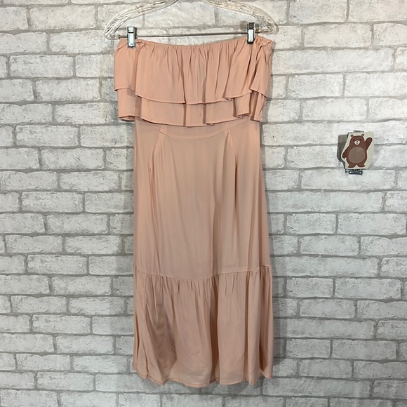 ASOS Dresses & Skirts - ASOS strapless ruffle dress size 4